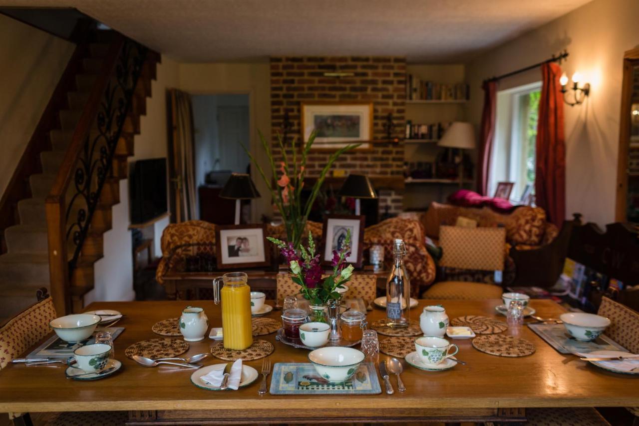 Wadhurst Little Tidebrook Farm Bed & Breakfast エクステリア 写真