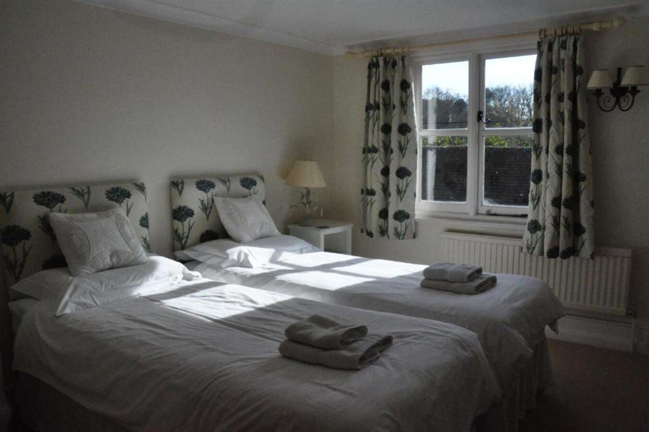 Wadhurst Little Tidebrook Farm Bed & Breakfast エクステリア 写真