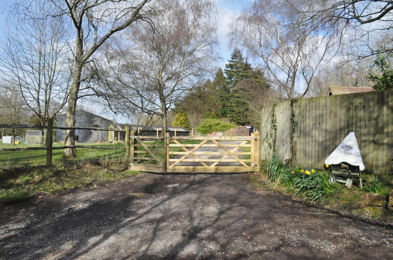 Wadhurst Little Tidebrook Farm Bed & Breakfast エクステリア 写真